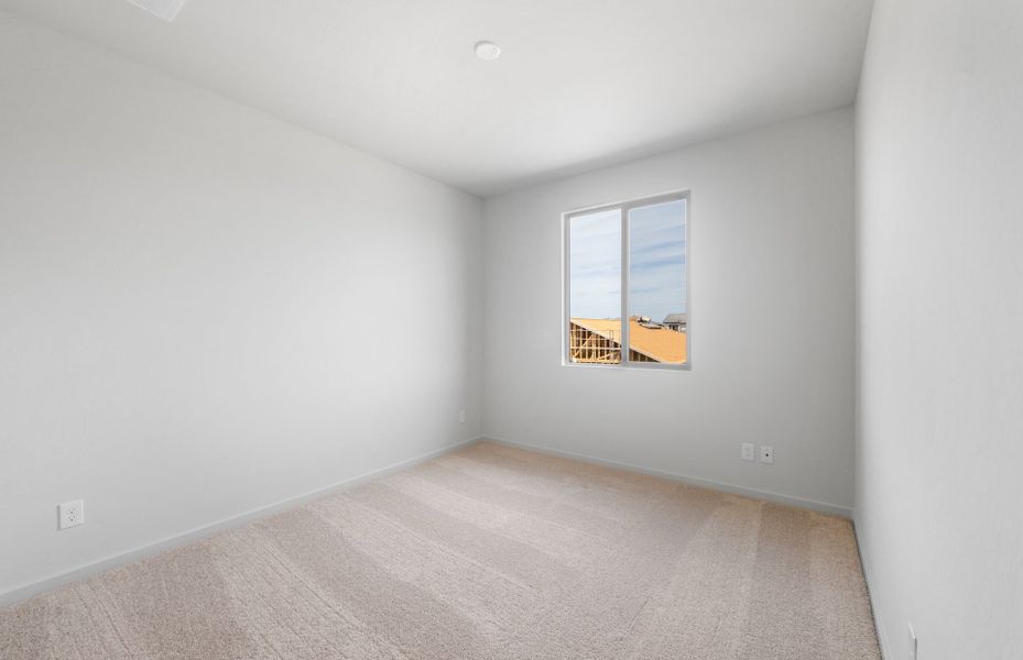 Spacious, unfurnished interior of a new home in Legado West, Queen Creek (Image 23).