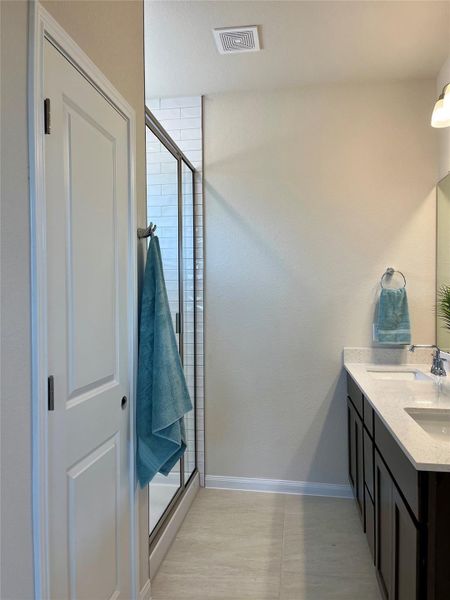 Furnished interior view inside a new home in Anthem Cottages, Kyle (Image 12). Furnished interior view inside a new home in Anthem Cottages, Kyle (Image 12).