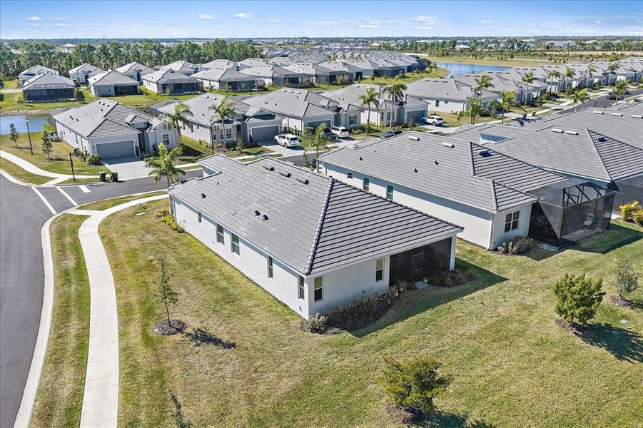 Image 27 of a home in Wellen Park Golf & Country Club.