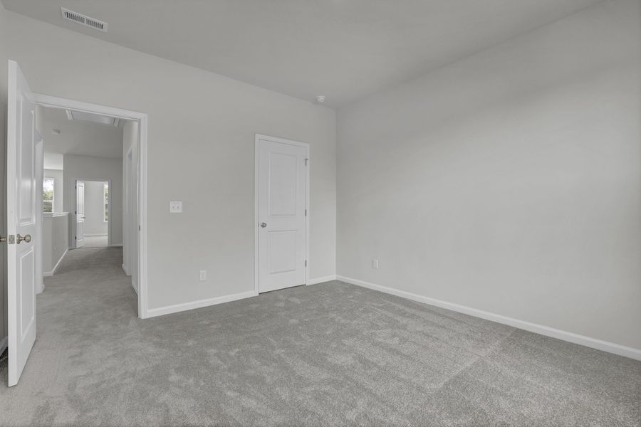 Spacious, unfurnished interior of a new home in Grand Park, Leland (Image 24).