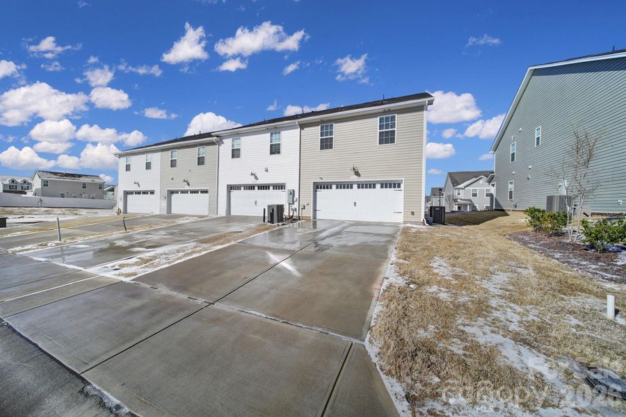 Exterior details and patio area of a home in Nolen Farm, Gastonia (Image 3).
