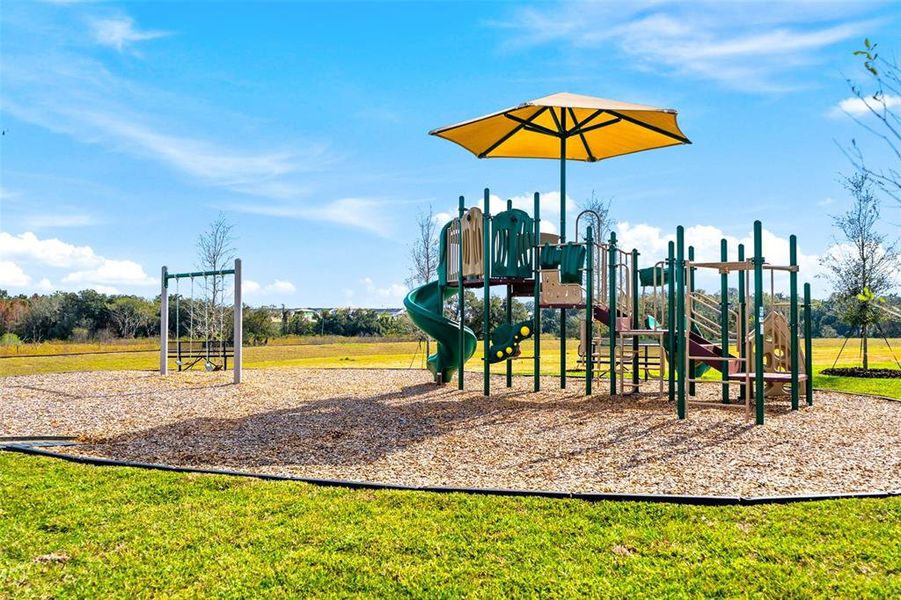 Community amenities in Eden Crest, Apopka (Image 35).