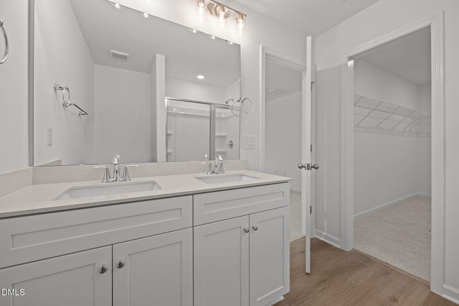 25-web-or-mls-6S8A4266