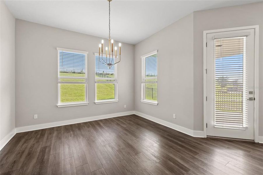 Spacious, unfurnished interior of a new home in , Winter Garden (Image 49).