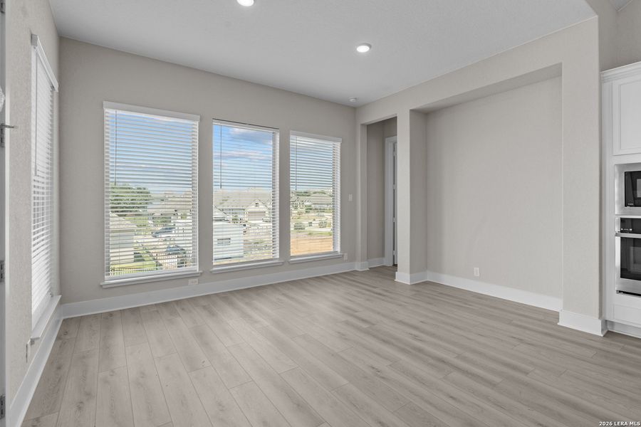 Spacious, unfurnished interior of a new home in , Boerne (Image 28).