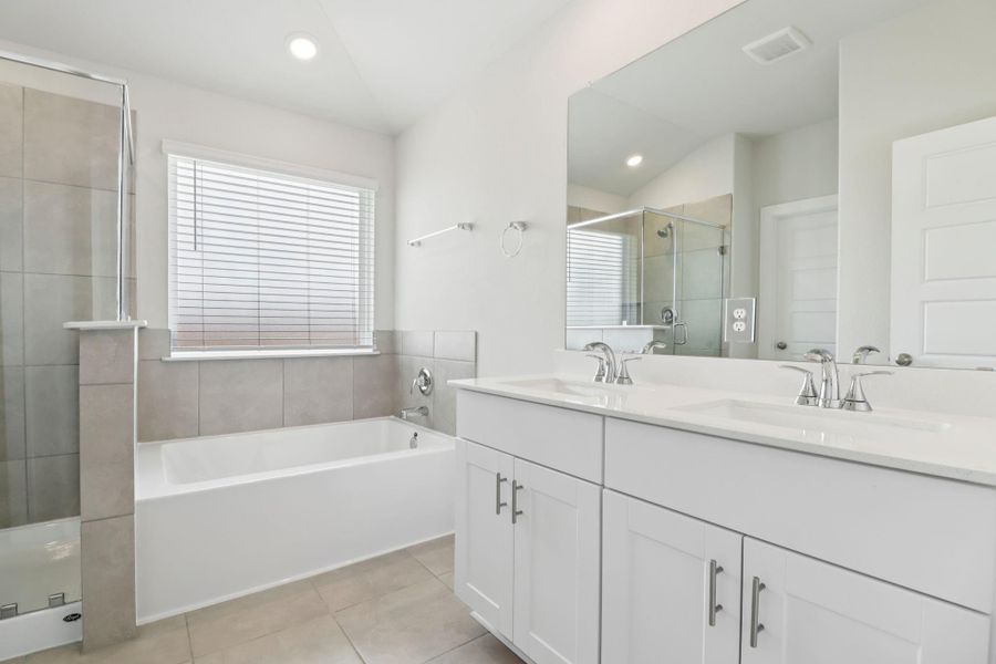 Furnished interior view inside a new home in Heights of Barbers Hill, Mont Belvieu (Image 6). Furnished interior view inside a new home in Heights of Barbers Hill, Mont Belvieu (Image 6).