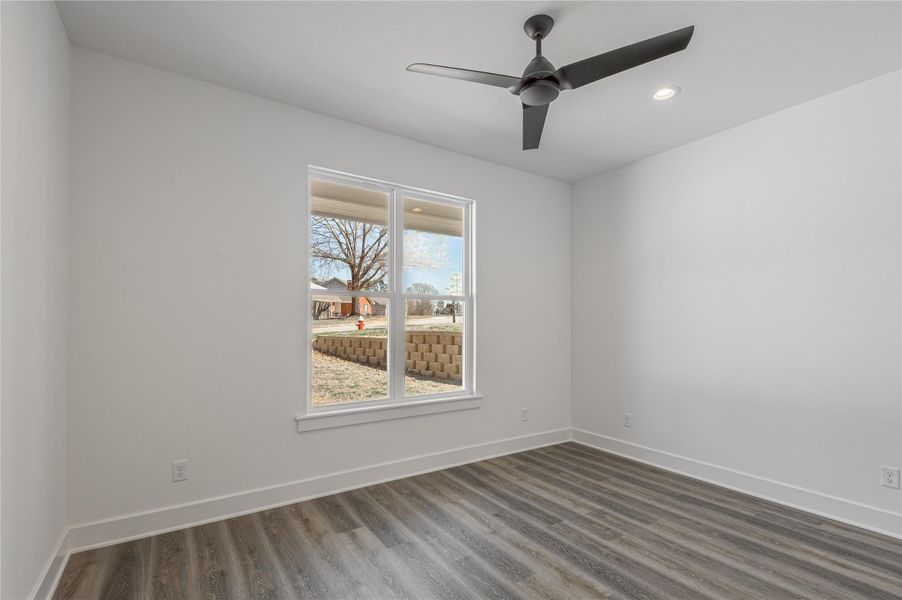 Spacious, unfurnished interior of a new home in , Nacogdoches (Image 33).