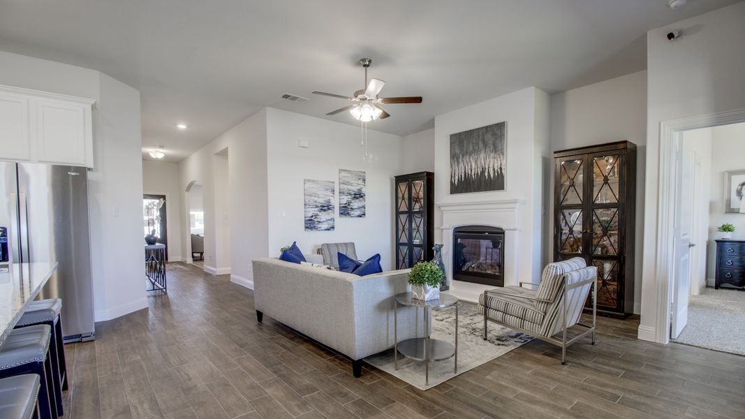 Furnished interior view inside a new home in Lakewood Trails, Forney (Image 9). Furnished interior view inside a new home in Lakewood Trails, Forney (Image 9).