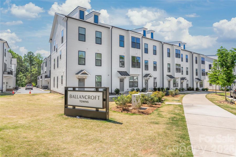 Image 34 of a home in .