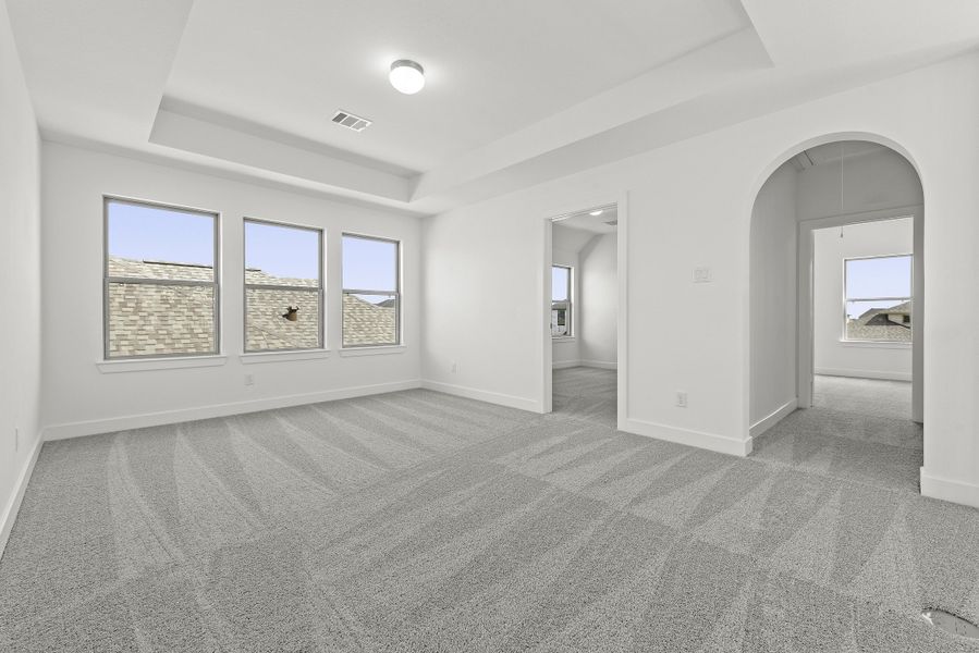 Spacious, unfurnished interior of a new home in Austin Point, Richmond (Image 19).