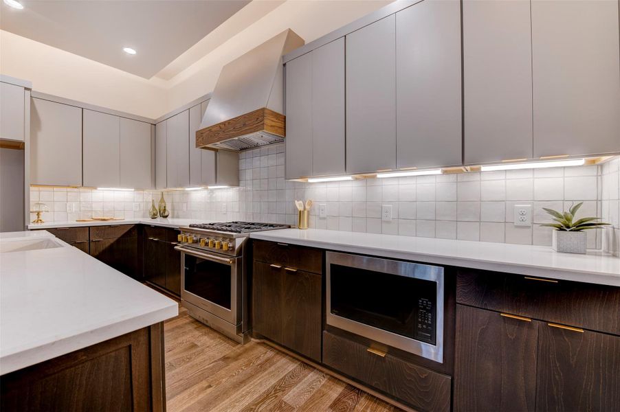 Sample image showcasing builder’s prior work and finishes.