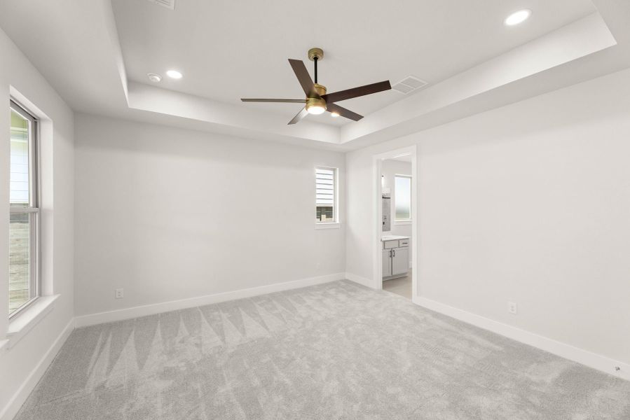 Spacious, unfurnished interior of a new home in Treeline, Justin (Image 23).
