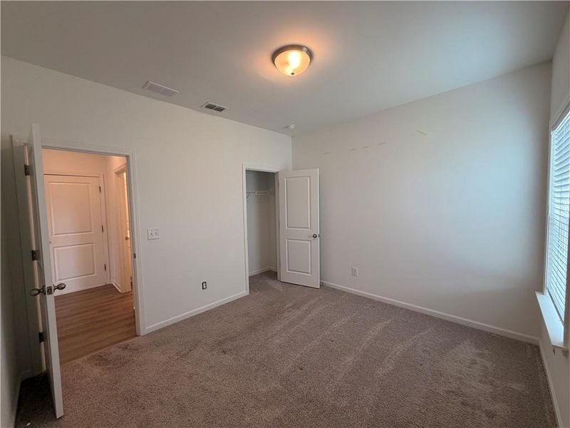 Spacious, unfurnished interior of a new home in Creekside, Dawsonville (Image 52).