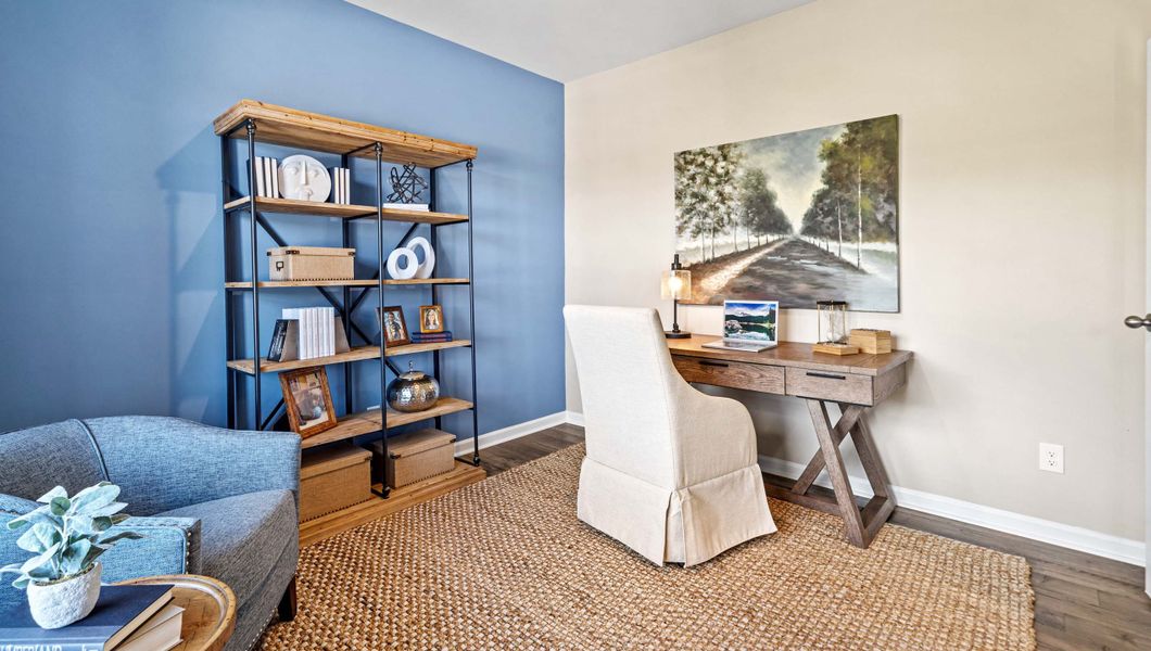Furnished interior view inside a new home in Woodglen, Piedmont (Image 9).