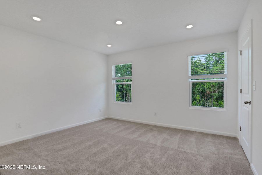 Spacious, unfurnished interior of a new home in , Middleburg (Image 20). Spacious, unfurnished interior of a new home in , Middleburg (Image 20).