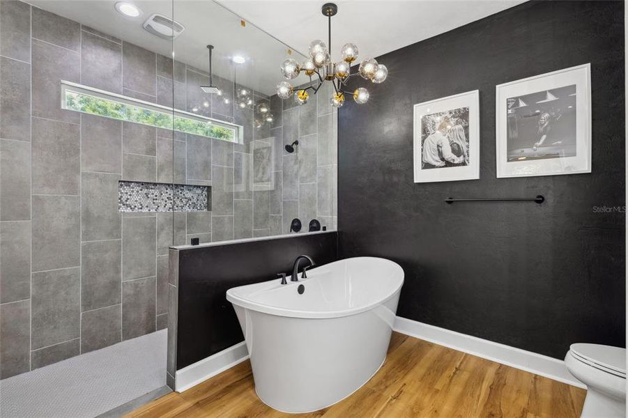 Furnished interior view inside a new home in , Alachua (Image 12).