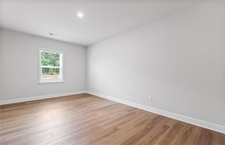 Spacious, unfurnished interior of a new home in Anderson Point Estates, McDonough (Image 28).