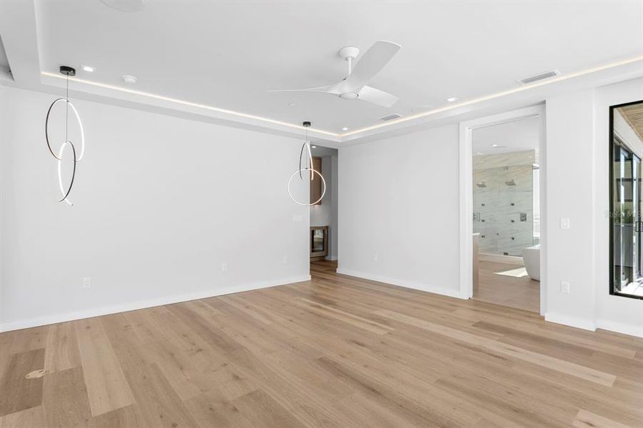 Spacious, unfurnished interior of a new home in , Indian Rocks Beach (Image 55).
