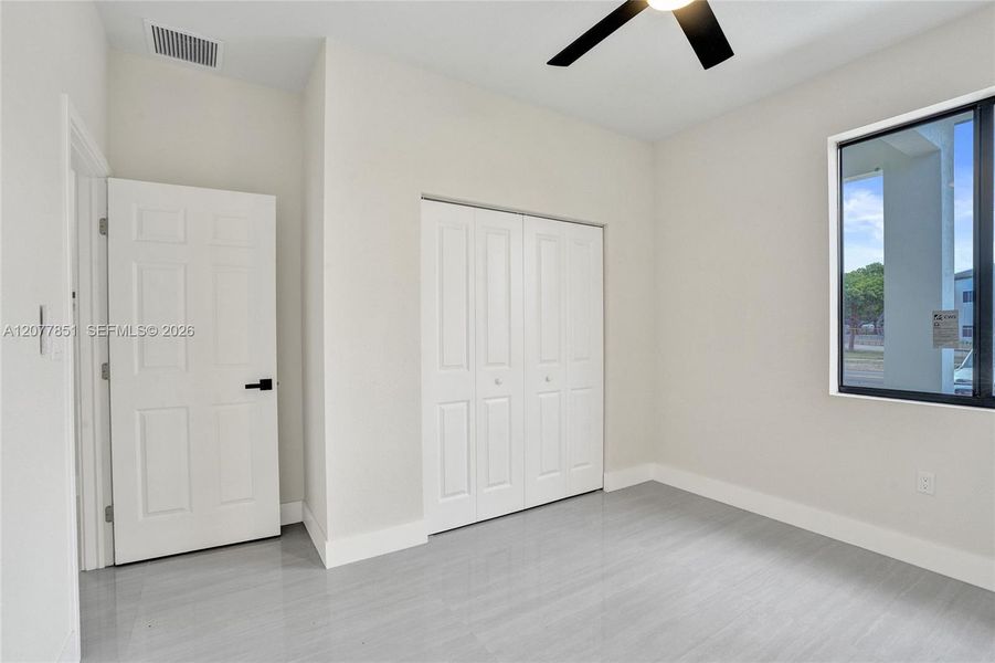 Spacious, unfurnished interior of a new home in , Dania Beach (Image 17).