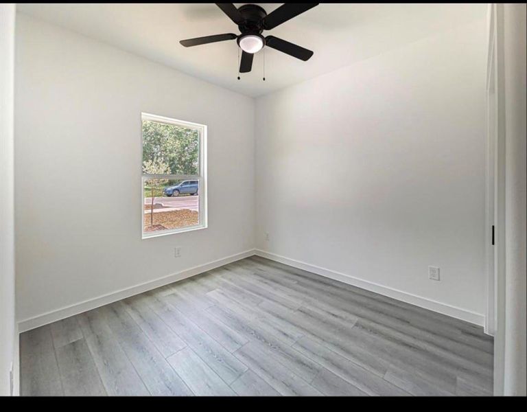Spacious, unfurnished interior of a new home in , Houston (Image 10).