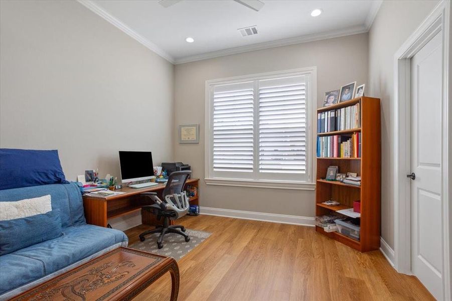 Furnished interior view inside a new home in , Woodway (Image 15). Furnished interior view inside a new home in , Woodway (Image 15).