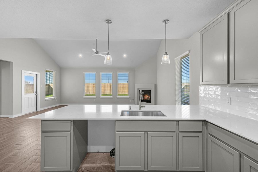 Furnished interior view inside a new home in Beacon Hill, Waller (Image 7).