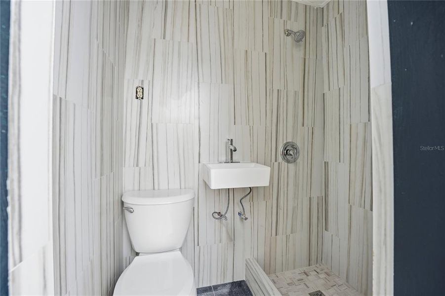 Image 32 of a home in .