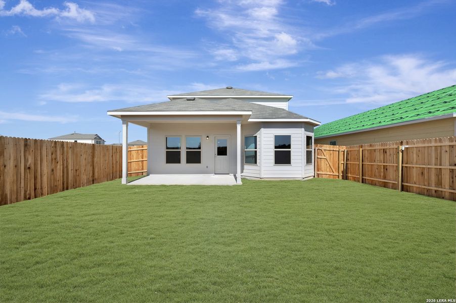 Exterior details and patio area of a home in Winding Brook, San Antonio (Image 3).