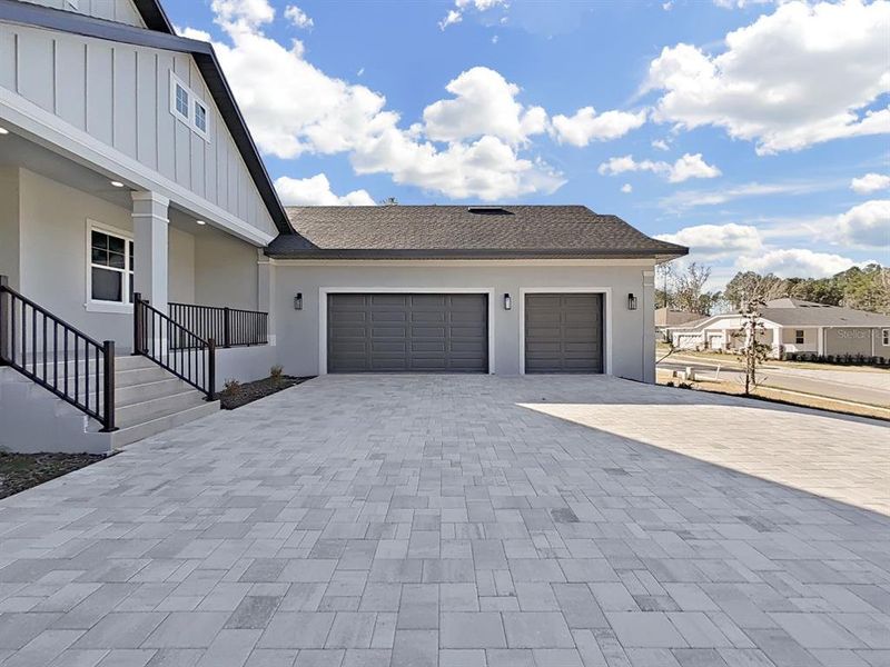 Exterior details and patio area of a home in , Brooksville (Image 28).