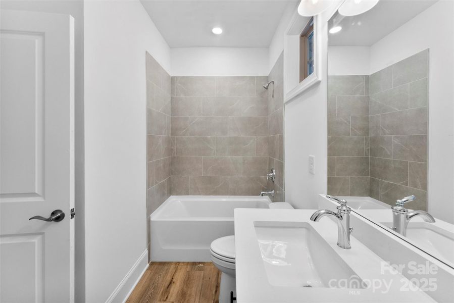 Furnished interior view inside a new home in The Courtyards on New Hope, Gastonia (Image 5).