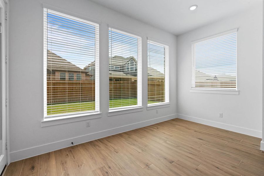 Spacious, unfurnished interior of a new home in Fulshear Lakes, Fulshear (Image 55). Spacious, unfurnished interior of a new home in Fulshear Lakes, Fulshear (Image 55).