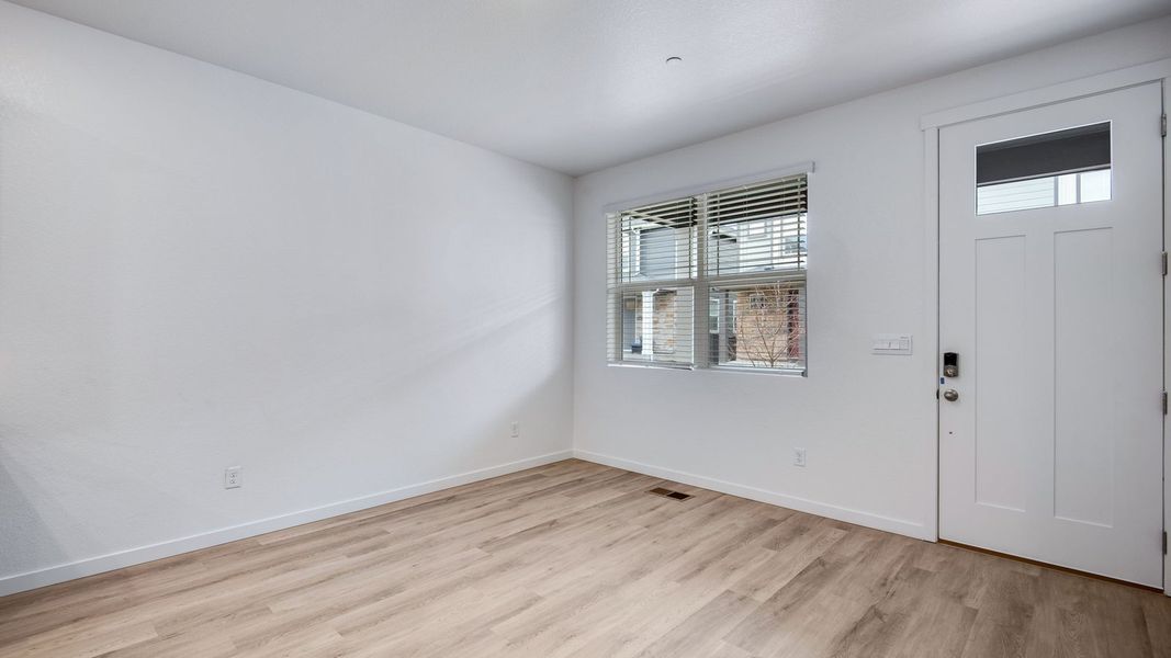 Spacious, unfurnished interior of a new home in Settlers Crossing, Commerce City (Image 9). Spacious, unfurnished interior of a new home in Settlers Crossing, Commerce City (Image 9).