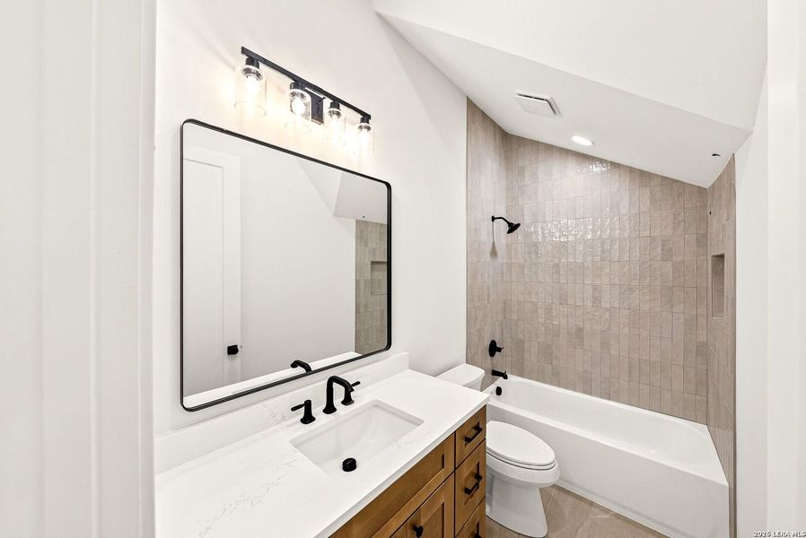 Furnished interior view inside a new home in , Boerne (Image 17).