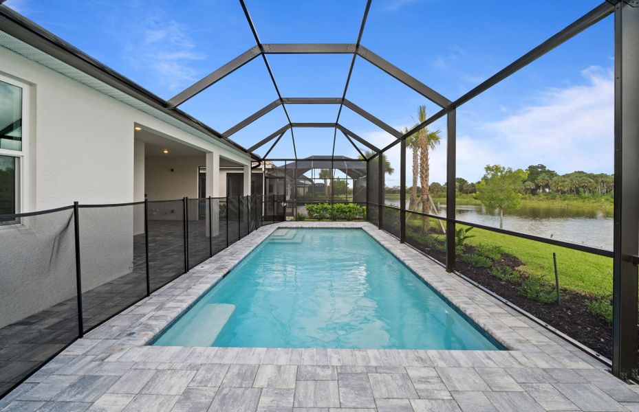 Exterior details and patio area of a home in Del Webb Oak Creek, North Fort Myers (Image 3).
