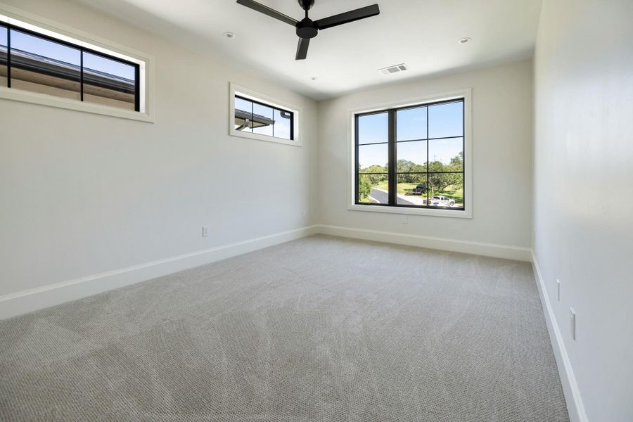 Spacious, unfurnished interior of a new home in , Horseshoe Bay (Image 22).