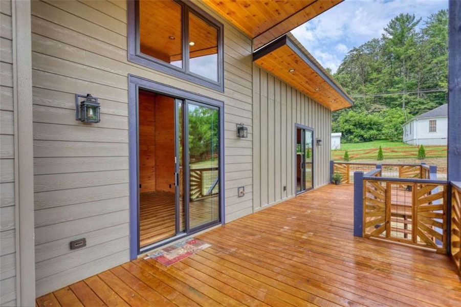 Exterior details and patio area of a home in , Blue Ridge (Image 35).