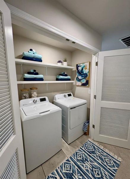 Furnished interior view inside a new home in , Haines City (Image 15).