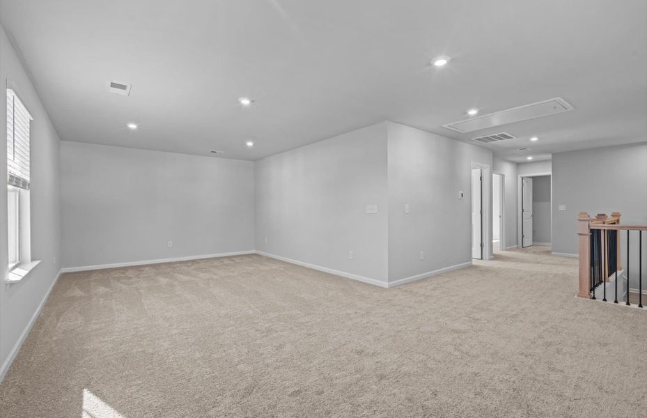 Spacious, unfurnished interior of a new home in Indigo Park, Easley (Image 30).