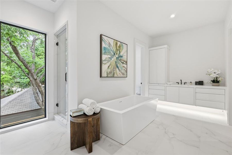 Furnished interior view inside a new home in , Dallas (Image 13).