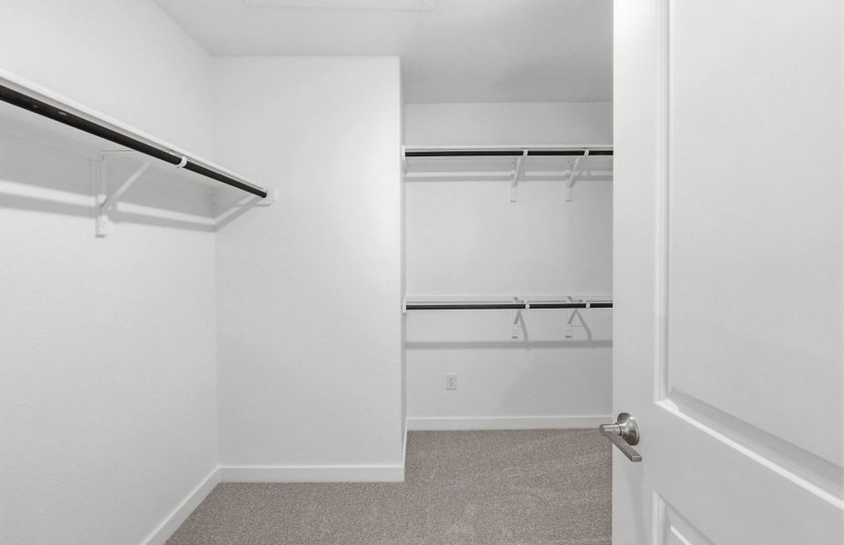 Spacious, unfurnished interior of a new home in Horizon Lake, Leander (Image 49). Spacious, unfurnished interior of a new home in Horizon Lake, Leander (Image 49).