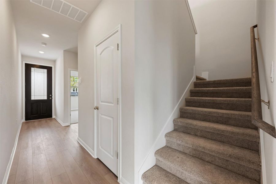 Representative images and renderings are for illustrative purposes. Actual structural options and design finishes of home may vary. Representative images and renderings are for illustrative purposes. Actual structural options and design finishes of home may vary.