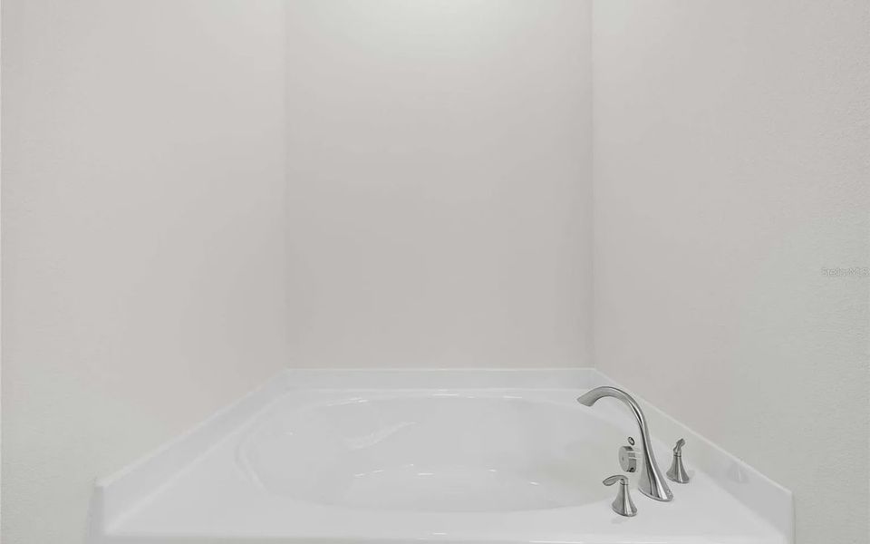 Image 18 of a home in The Preserve at Laurel Lake.