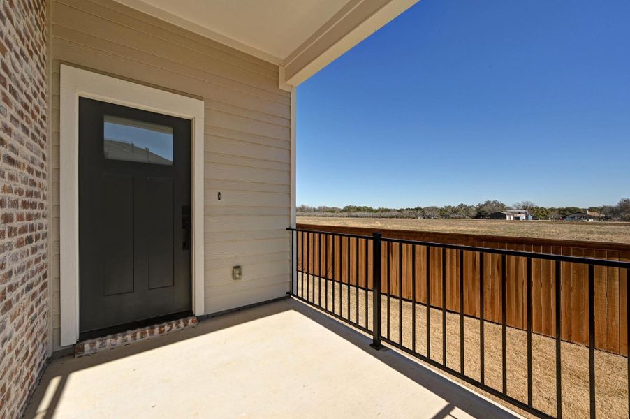 Exterior details and patio area of a home in , Buda (Image 3).