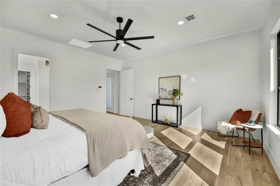 Furnished interior view inside a new home in , Aledo (Image 19).
