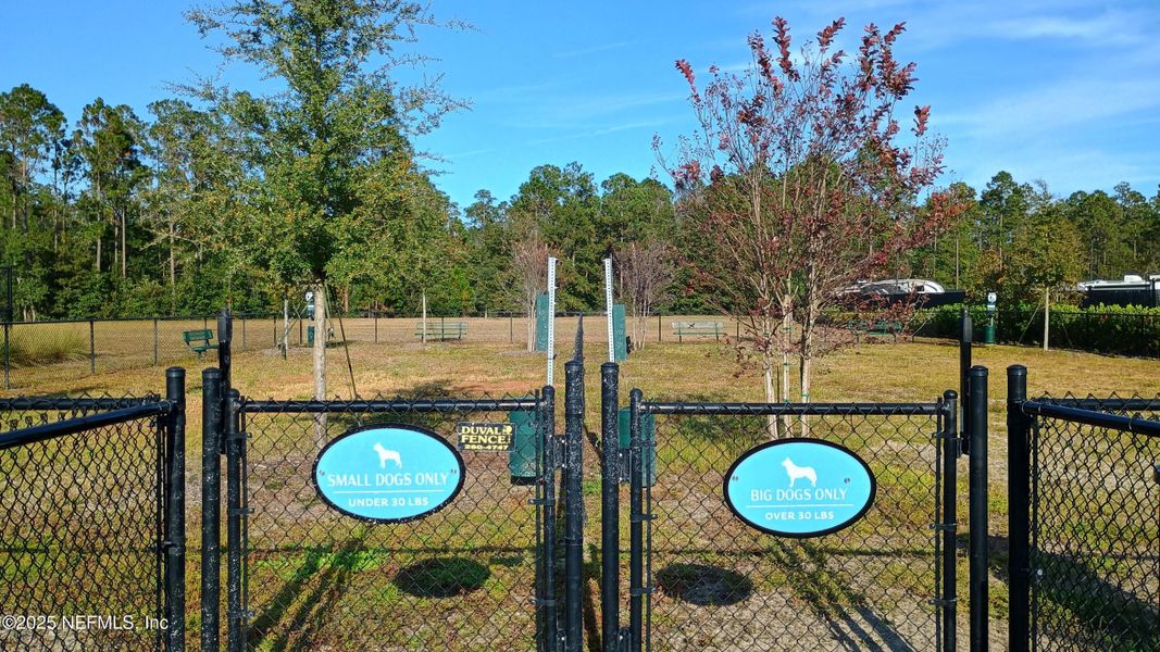 Community amenities in Cross Creek, Green Cove Springs (Image 48).