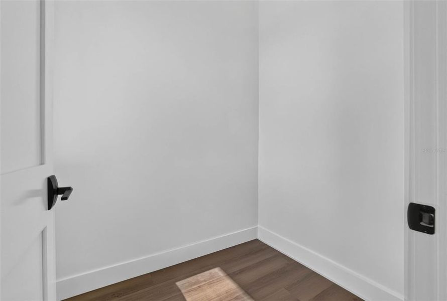Spacious, unfurnished interior of a new home in , St. Petersburg (Image 17). Spacious, unfurnished interior of a new home in , St. Petersburg (Image 17).