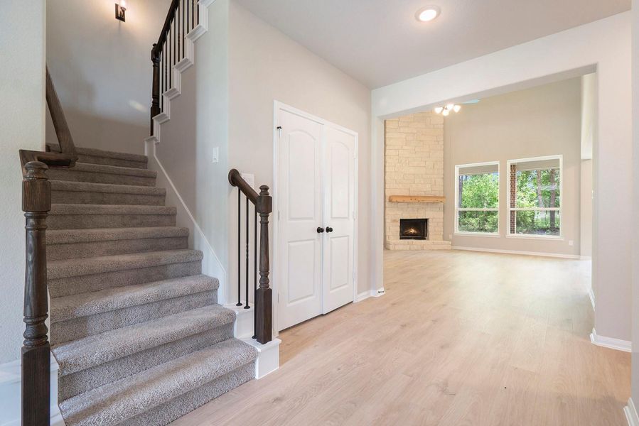 BRAND NEW! Walker Plan! Pictures are Representation of the Walker Plan.  Colors and selections may vary.  Call today for a tour!