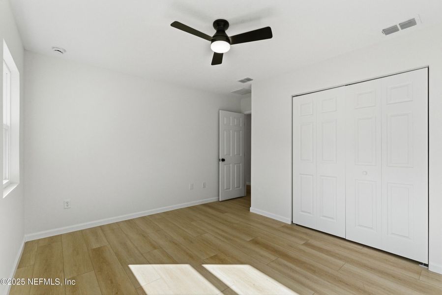 Spacious, unfurnished interior of a new home in , Jacksonville (Image 24).