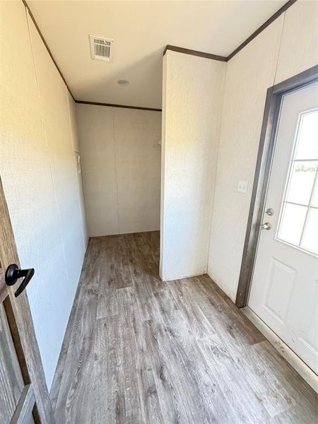 Spacious, unfurnished interior of a new home in , Paris (Image 12).