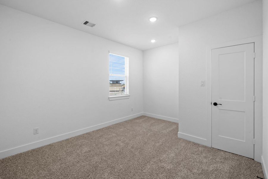 Spacious, unfurnished interior of a new home in Elyson 60's, Katy (Image 21).